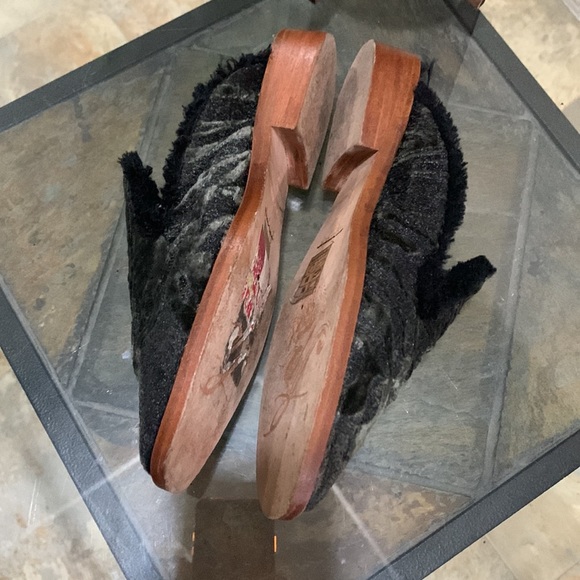 FREE PEOPLE BLACK VELVET ‘Butterfly Effect’ MULE Shoe - Picture 4 of 15